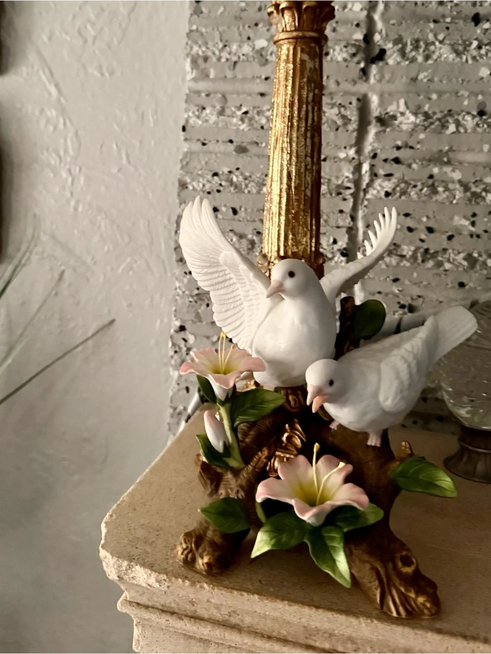 Home Interiors Vintage Porcelain White Dove Figurine with Pink Flowers